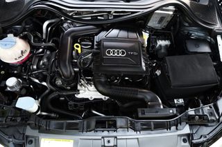 Audi A1 2016 1.0cc TFSI 95hp  (Navi)-thumb-32
