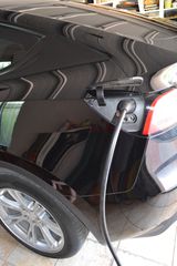 Tesla Model Y 2023 standard range RWD-thumb-5