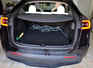 Tesla Model Y 2023 standard range RWD-thumb-13