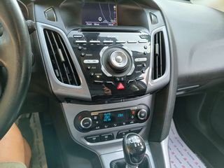 Ford Focus 2013-thumb-8