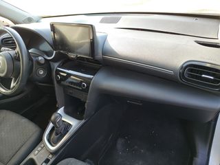 Toyota Yaris Cross 2024 1.5 HYBRID AUTO STYLE PLUS-thumb-23