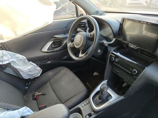 Toyota Yaris Cross 2024 1.5 HYBRID AUTO STYLE PLUS-thumb-24