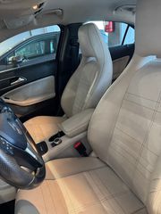 Mercedes-Benz A 180 2015-thumb-11