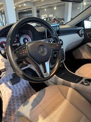 Mercedes-Benz A 180 2015-thumb-9