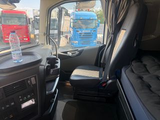 Volvo 2022 FH 500XL ADR-thumb-26