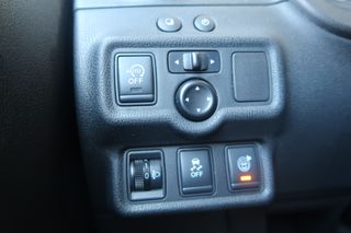Nissan Note 2014-thumb-13