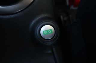 Nissan Note 2014-thumb-14