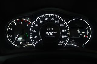 Nissan Note 2014-thumb-15