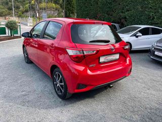 Toyota Yaris 2019-thumb-8