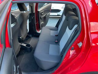 Toyota Yaris 2019-thumb-19