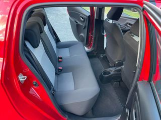 Toyota Yaris 2019-thumb-34