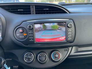 Toyota Yaris 2019-thumb-24