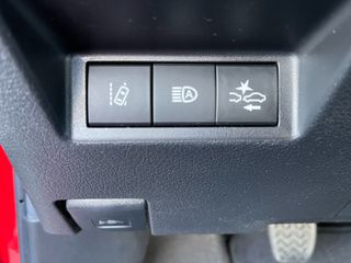 Toyota Yaris 2019-thumb-32