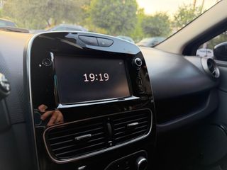Renault Clio 2018-thumb-12