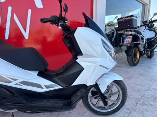 Keeway Vieste 125 2025 LX-thumb-17