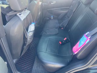 Nissan Qashqai 2010-thumb-11