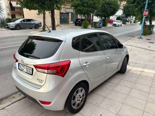Hyundai i 20 2011 ix 20 1.4 CRDi !!!-thumb-3