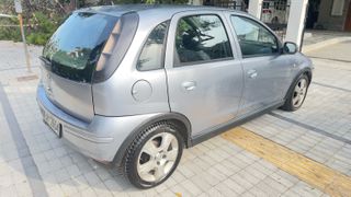 Opel Corsa 2005 C-thumb-3