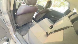 Opel Corsa 2005 C-thumb-5