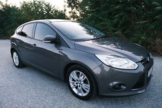 Ford Focus 2011-thumb-5