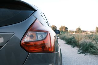 Ford Focus 2011-thumb-11