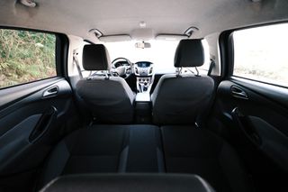 Ford Focus 2011-thumb-15