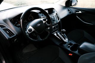 Ford Focus 2011-thumb-23
