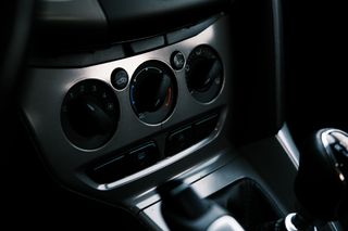 Ford Focus 2011-thumb-26