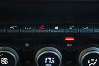 Dacia Duster 2024 1.0cc TCe JOURNEY 100hp LPG (Navi)-thumb-31