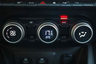 Dacia Duster 2024 1.0cc TCe JOURNEY 100hp LPG (Navi)-thumb-32