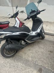 Piaggio Beverly 300i 2011-thumb-2