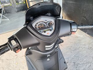 Kymco Agility 125 2014-thumb-4