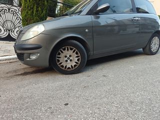 Lancia Ypsilon 2005-thumb-2
