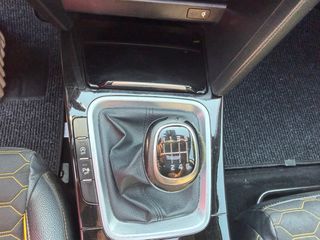 Kia XCeed 2019 1.6 Full Extra PANORAMA Book Service-thumb-16