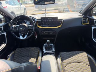 Kia XCeed 2019 1.6 Full Extra PANORAMA Book Service-thumb-34