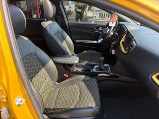 Kia XCeed 2019 1.6 Full Extra PANORAMA Book Service-thumb-35