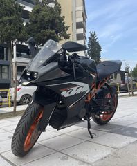 KTM RC 200 2018-thumb-1