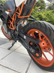 KTM RC 200 2018-thumb-10