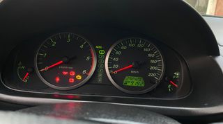 Mazda 2 2004-thumb-11