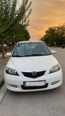 Mazda 2 2004