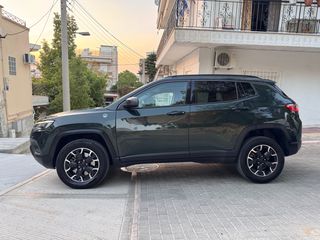 Jeep Compass 2022 Trailhawk-thumb-1