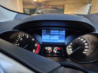 Ford Kuga 2013-thumb-2