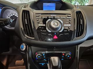 Ford Kuga 2013-thumb-12