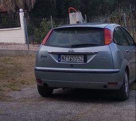 Ford Focus 2004 Ghia-thumb-1