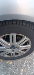 Ford Focus 2004 Ghia-thumb-2