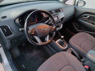 Kia Rio 2016-thumb-9