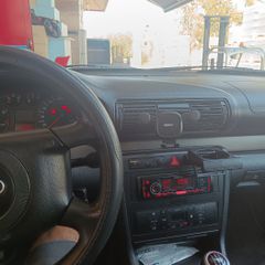 Audi A4 2000-thumb-7