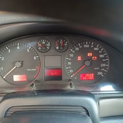 Audi A4 2000-thumb-8