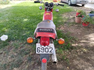 Suzuki 1981-thumb-1