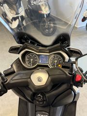 Yamaha XMAX 300 2020 Yamaha Xmax 300-thumb-9